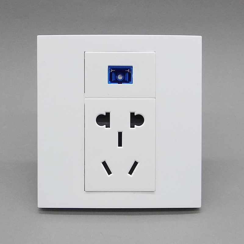 86型三位SC光纤带五孔电源插座电脑宽带光纤口国标二三插电源面板