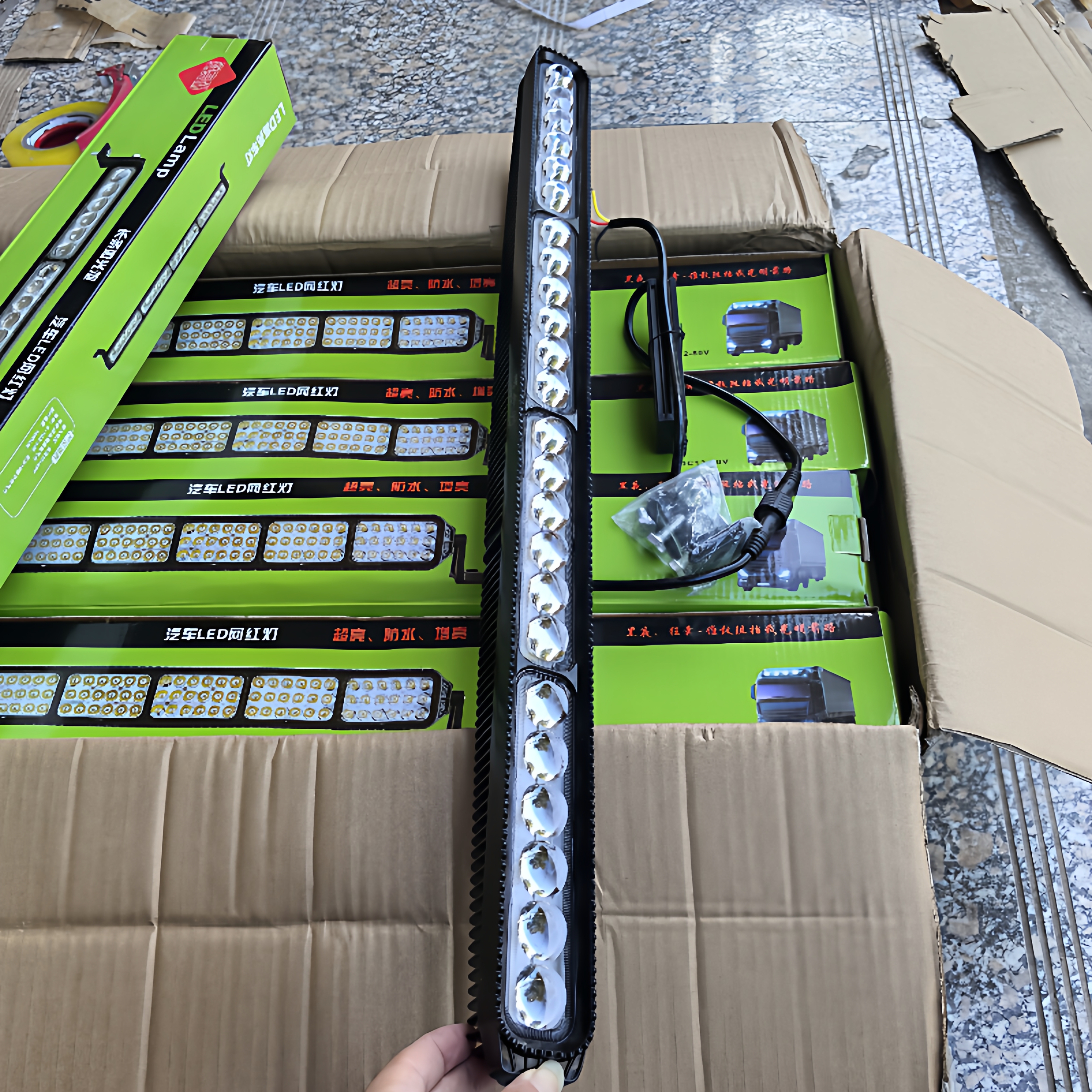 赛亮洲长条灯24珠激光炮汽车货车加装改装led灯12v24伏通用超亮