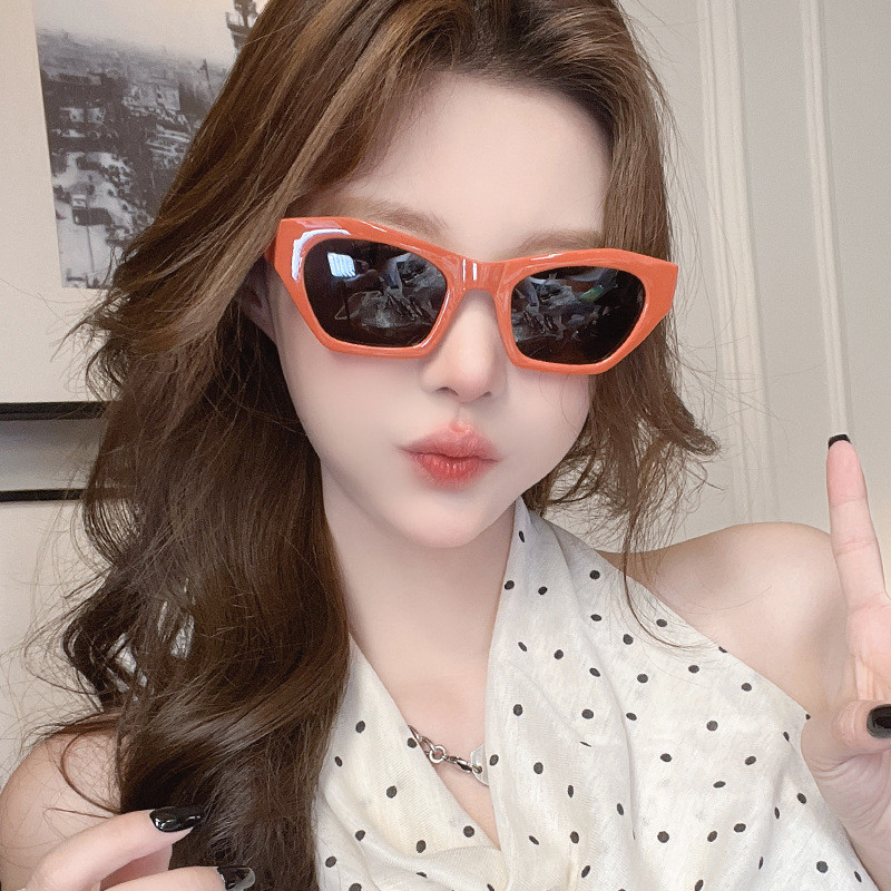 新款猫眼不规则小方框太阳镜女 时尚街拍墨镜ins风时尚墨镜55030