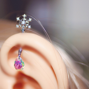 HELIX边缘独特耳骨钉闪锆耳钉冬日雪花彩钻水滴新款 冬日原创设计