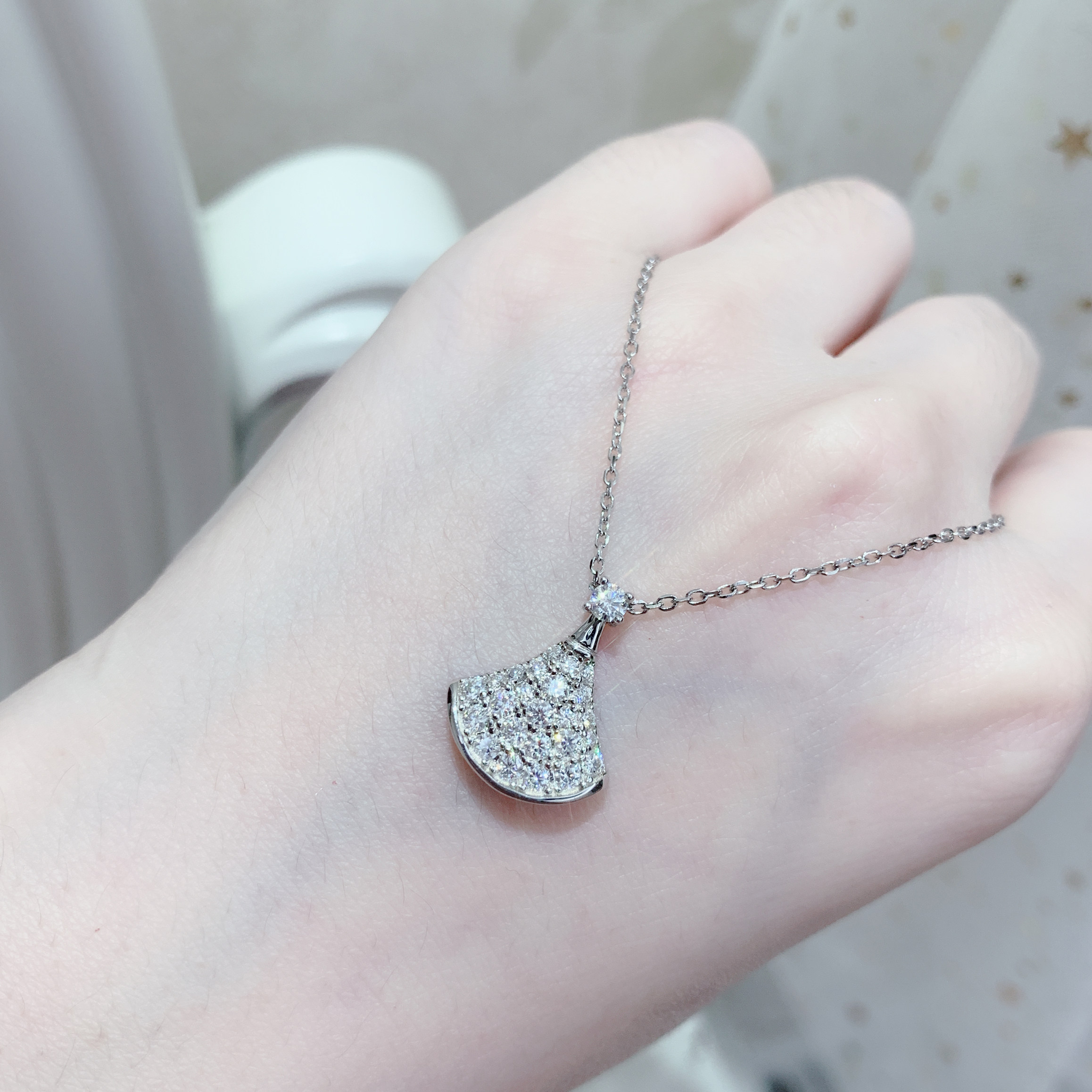 jini吉妮独家定制 925纯银电镀18k金莫桑小裙子扇子钻项链耳钉