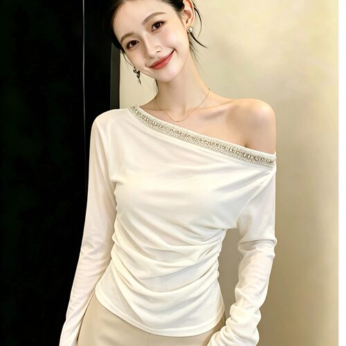 法式高级感斜领露肩丝绒长袖T恤女秋季2026收腰显瘦气质上衣