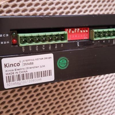 Kinco步进电机驱动器3M458  二手的。实物拍摄