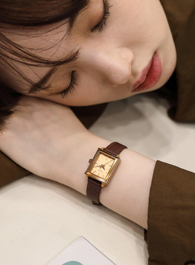 聚利时手表女款2025新款小众轻奢气质小巧学生方形女表女士石英表