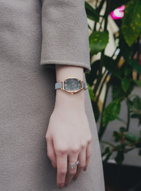 聚利时手表女款轻奢小众高级感正品方形学生上班族皮带女士石英表