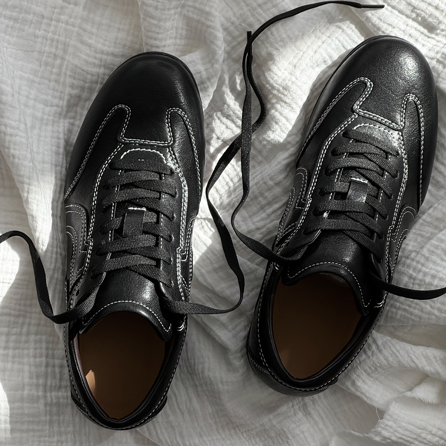 黑色复古德训鞋男款女高级感休闲方头皮鞋通勤平底内增高阿甘板鞋