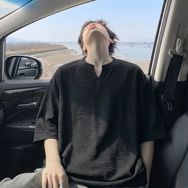 男士纯色V领短袖T恤宽松韩版潮流休闲百搭简约夏季时尚个性上衣