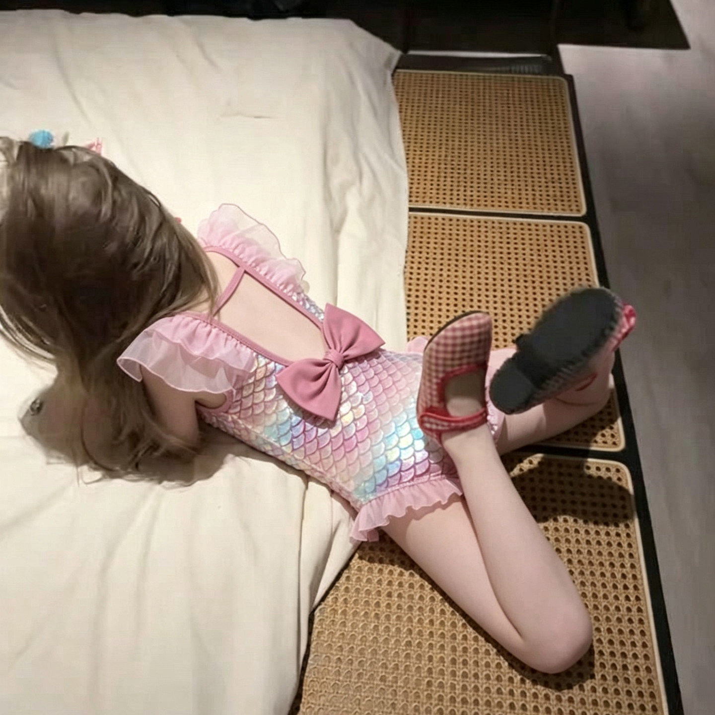 法国Uamtor女小童美人鱼连体泳装图片