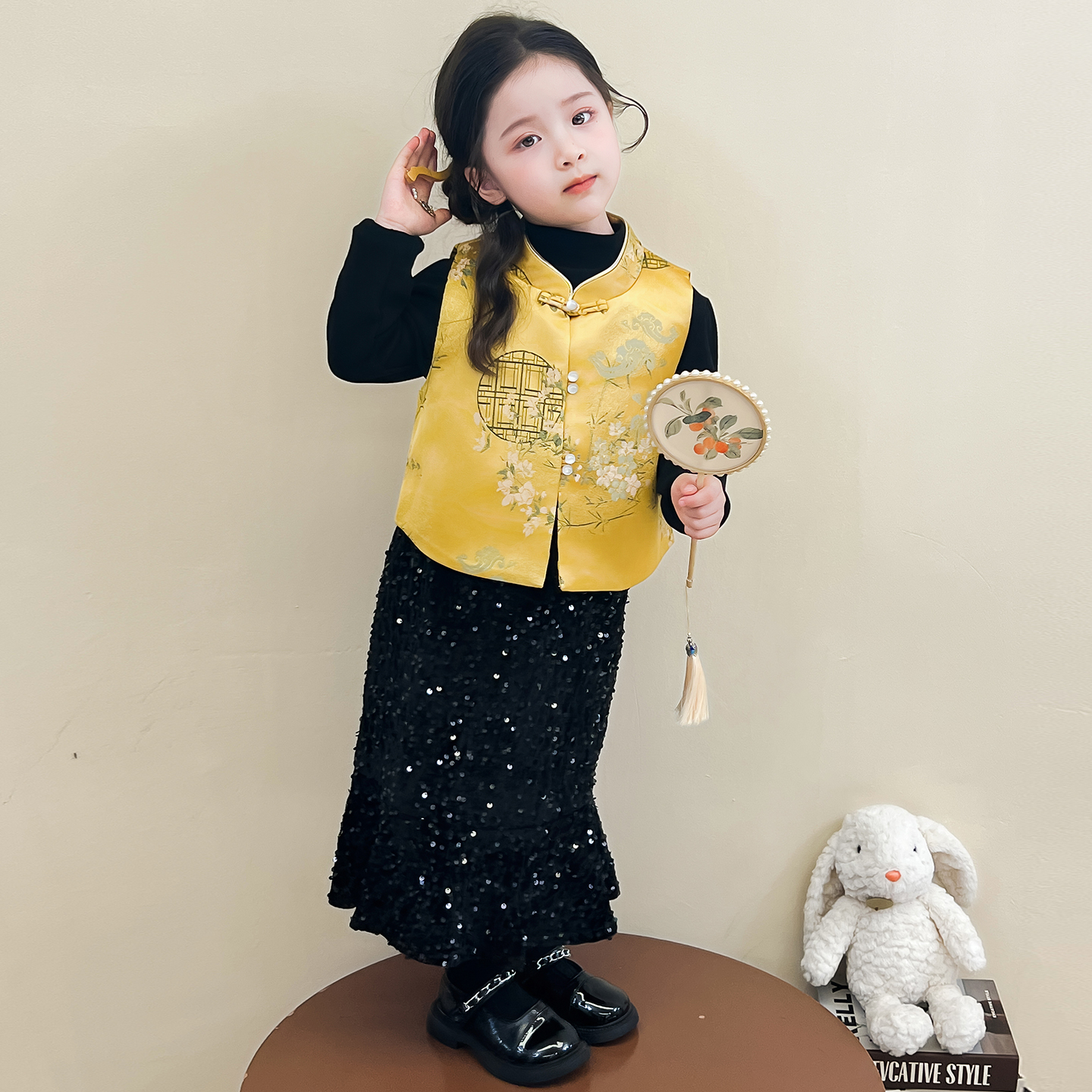 法国Uamtor女小童国风拜年服套装