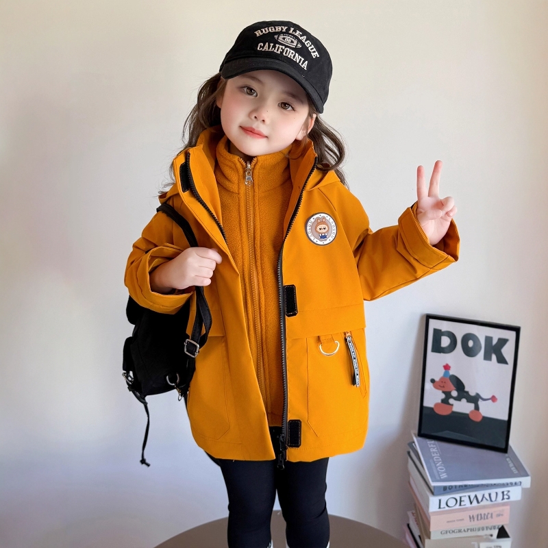 法国Uamtor女童三合一冲锋衣外套