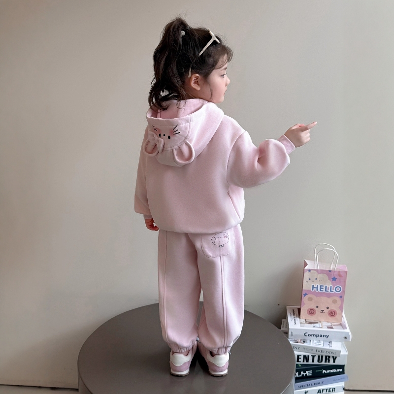 法国Uamtor女童休闲卡通连帽套装