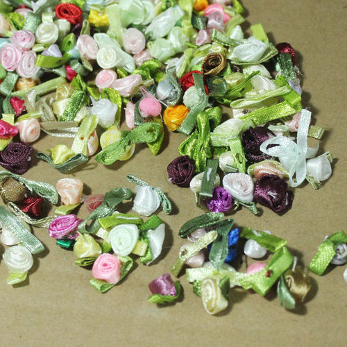 1元20个 超小迷你玫瑰 丝带花 手工DIY BJD娃娃用 缎带花1cm娃衣