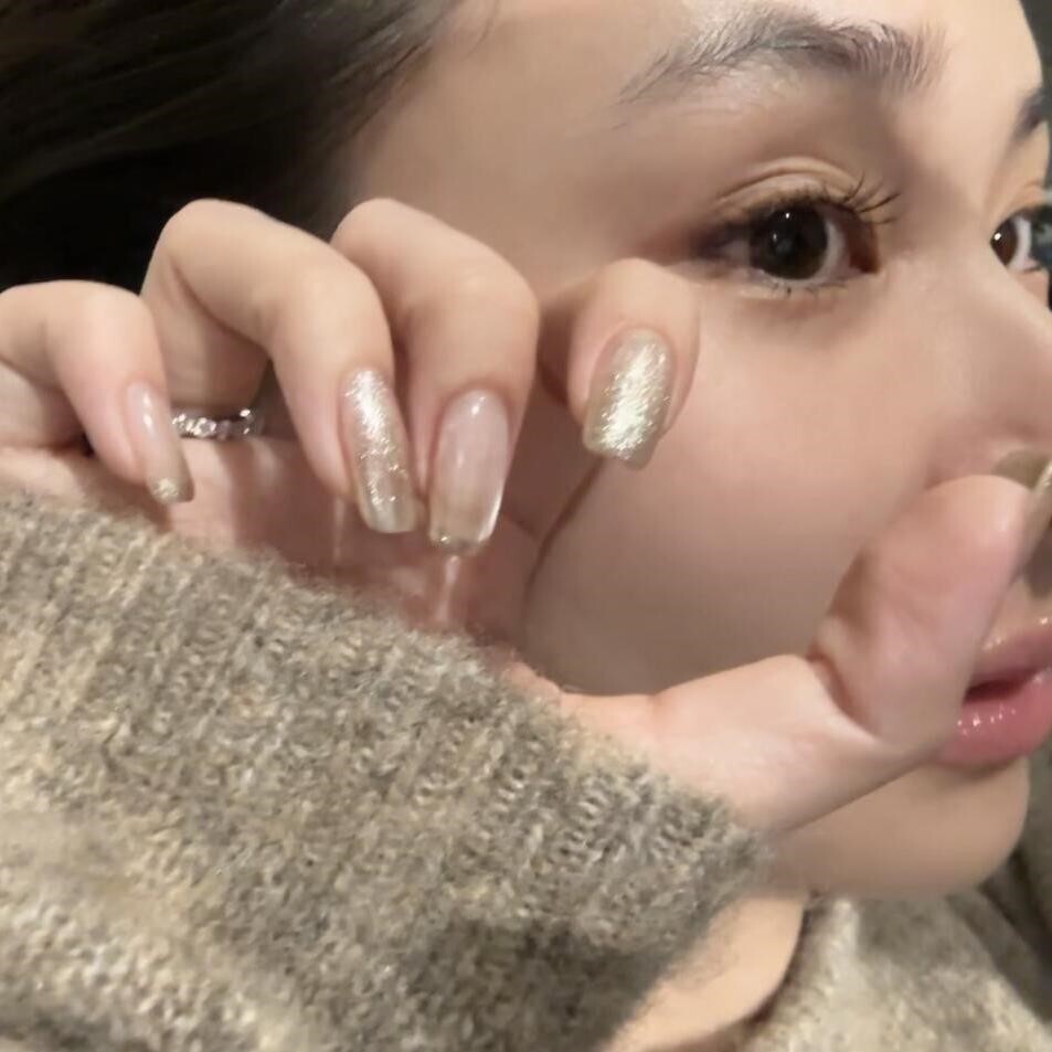春夏纯手工穿戴甲法式猫眼爆闪显白婚纱美甲气质显白纯欲学生新娘