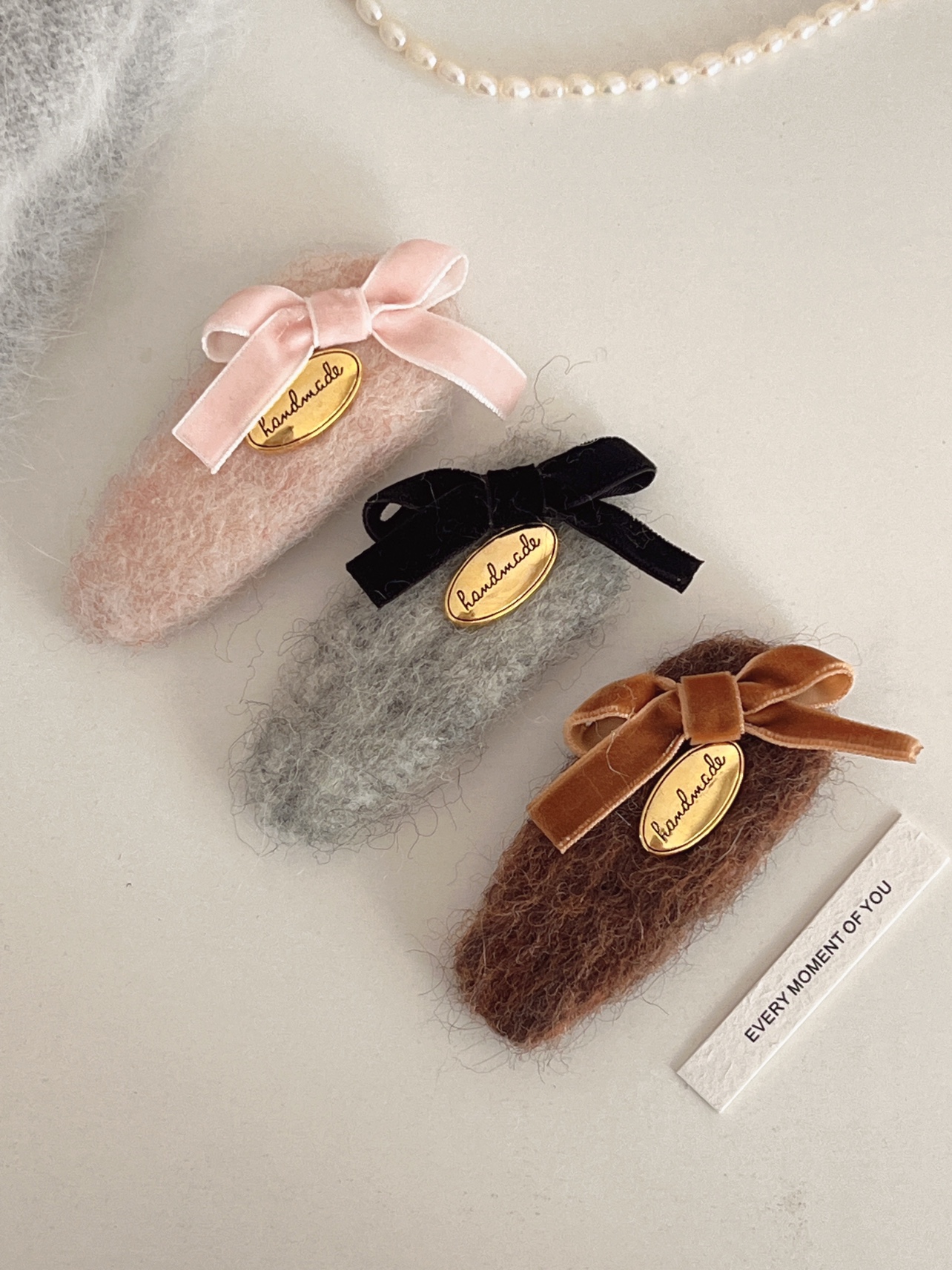 韩系ins风蝴蝶结金标毛毛发夹bb夹温柔气质侧边刘海夹头饰发饰女