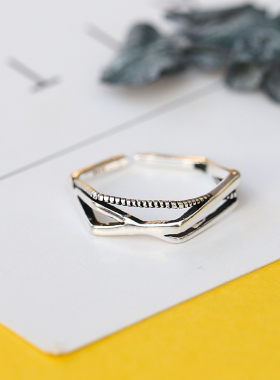 银交叉线条戒指简约多层菱形S925