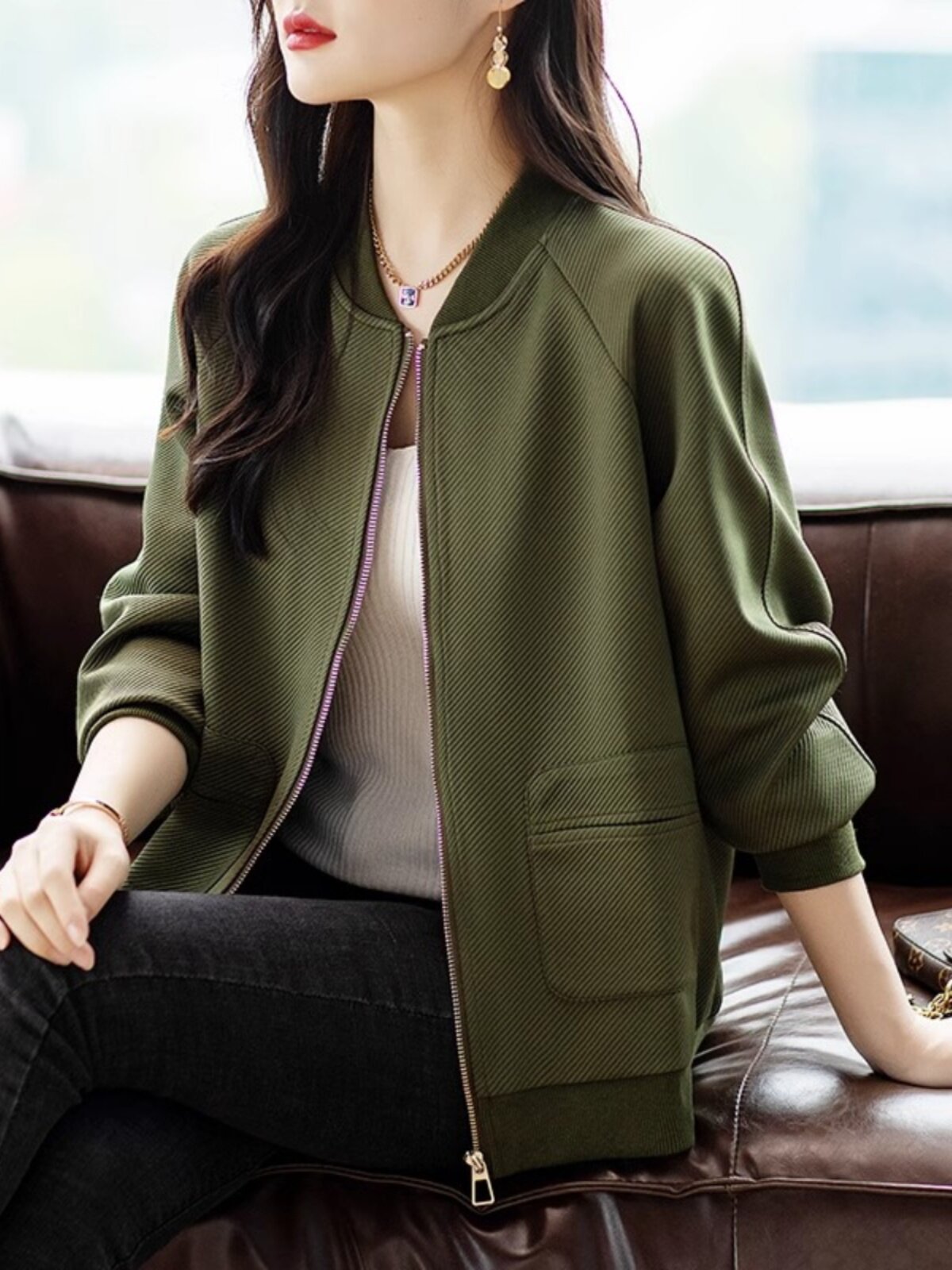 时尚休闲棒球服短外套女春秋款2025新款宽松显瘦洋气女士夹克上衣
