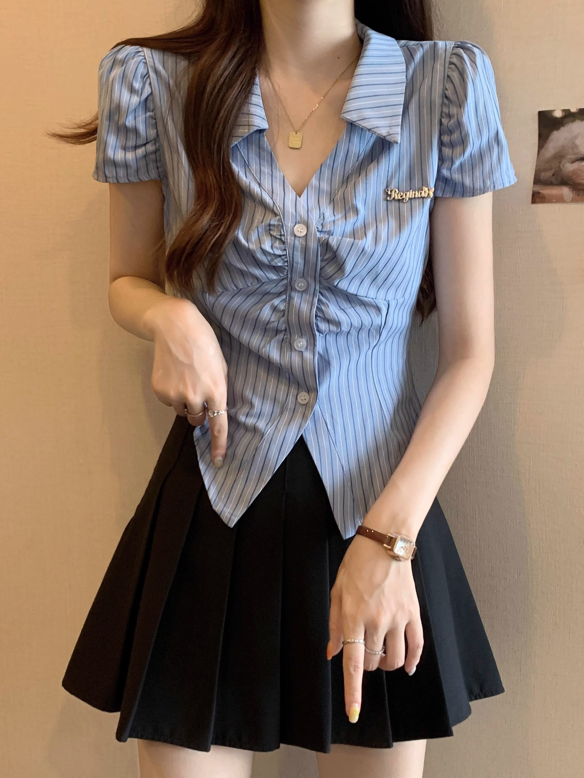大码高级感蓝色条纹短袖衬衫女夏季胖mm显瘦洋气欧货小衫短款上衣