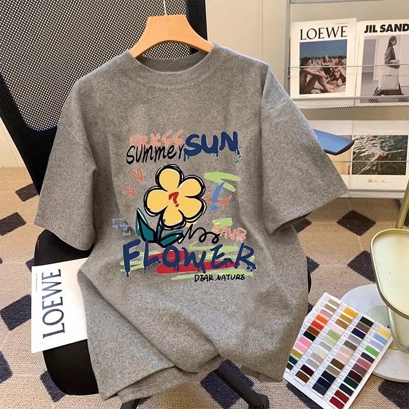灰色印花短袖T恤女夏季2026洋气减龄百搭宽松韩版中长款半袖上衣