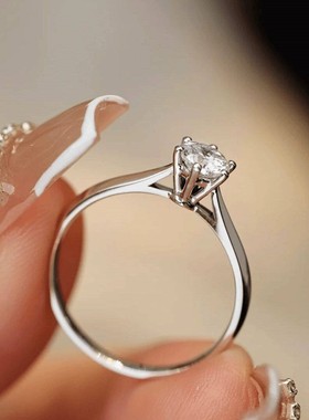 18k白金色莫桑戒指经典50分六爪