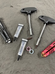 班输造物专属新手包含8801音叉专用T型扳手/蝴蝶刀润滑油/逼格圈