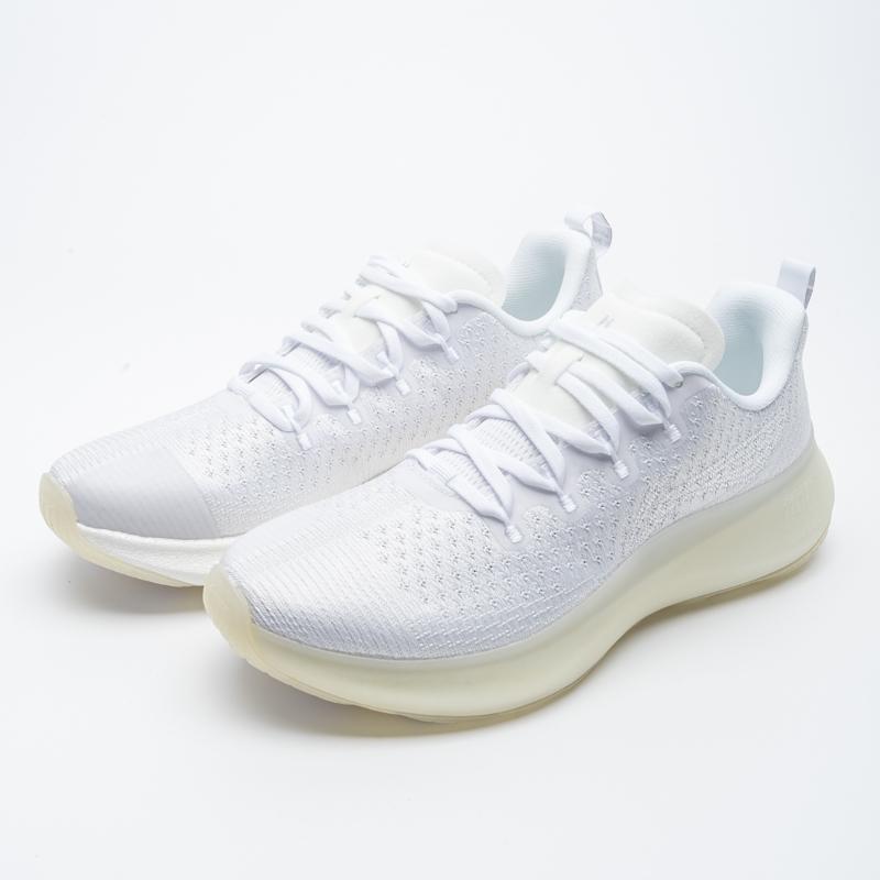 李宁多功能健身鞋轻量回弹