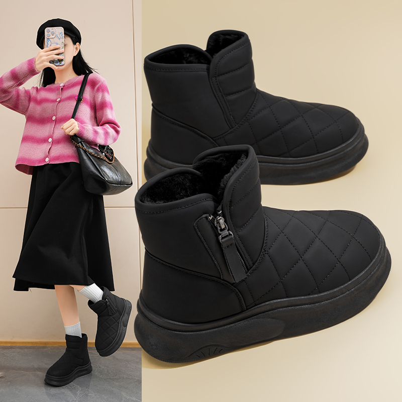 雪地靴女款2025新款皮毛一体冬季加绒加厚底防水防滑东北棉鞋34码
