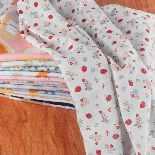 新款人造棉棉绸布料夏季卡通儿童睡衣凉快的宝宝棉绸轻薄透气面料