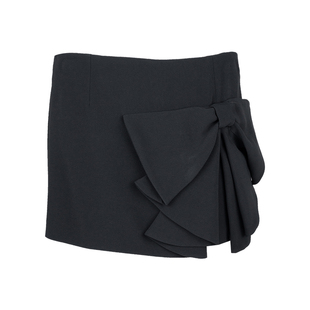 女春夏促销 Red 饰女士短裤 华伦天奴蝴蝶结装 Valentino