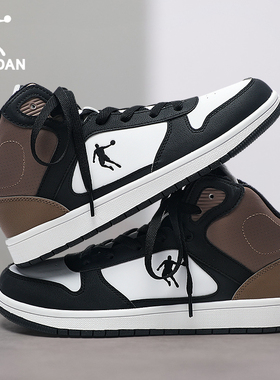 中国乔丹男鞋板鞋秋冬新款轻便休闲aj高帮空军一号防滑透气运动鞋