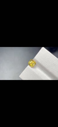 阿斯切 斯里兰卡金绿宝石 1.62克拉，完美净度 火彩超级好金丝雀