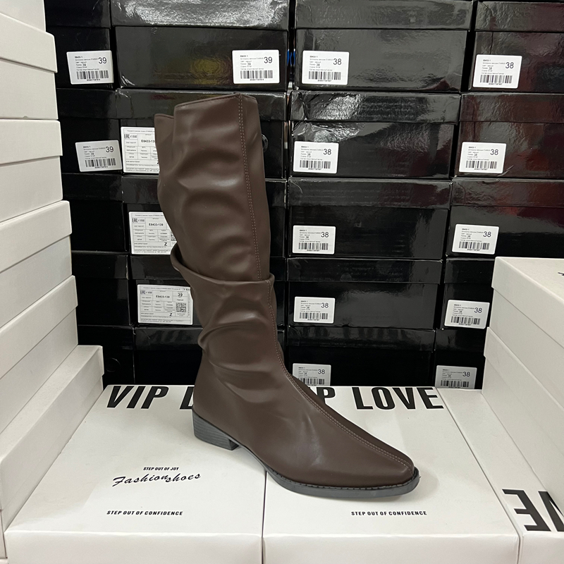 美拉德风长筒靴女粗跟皮质显瘦高筒堆堆靴棕色时装靴