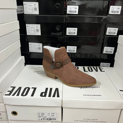 外贸原单v扣短靴女冬季尖头低跟百搭机车靴切尔西靴