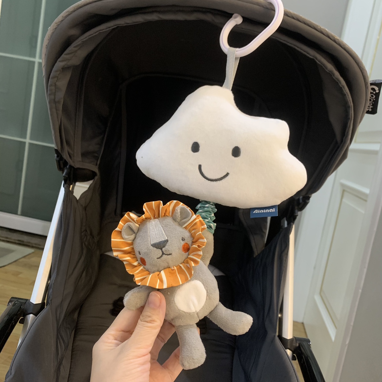 婴儿八音盒音乐车挂件3个月6月