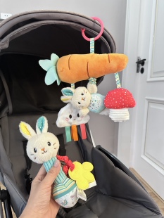 Jollybaby新生儿小兔子三件套0-3个月宝宝摇铃安抚巾车挂床铃玩具