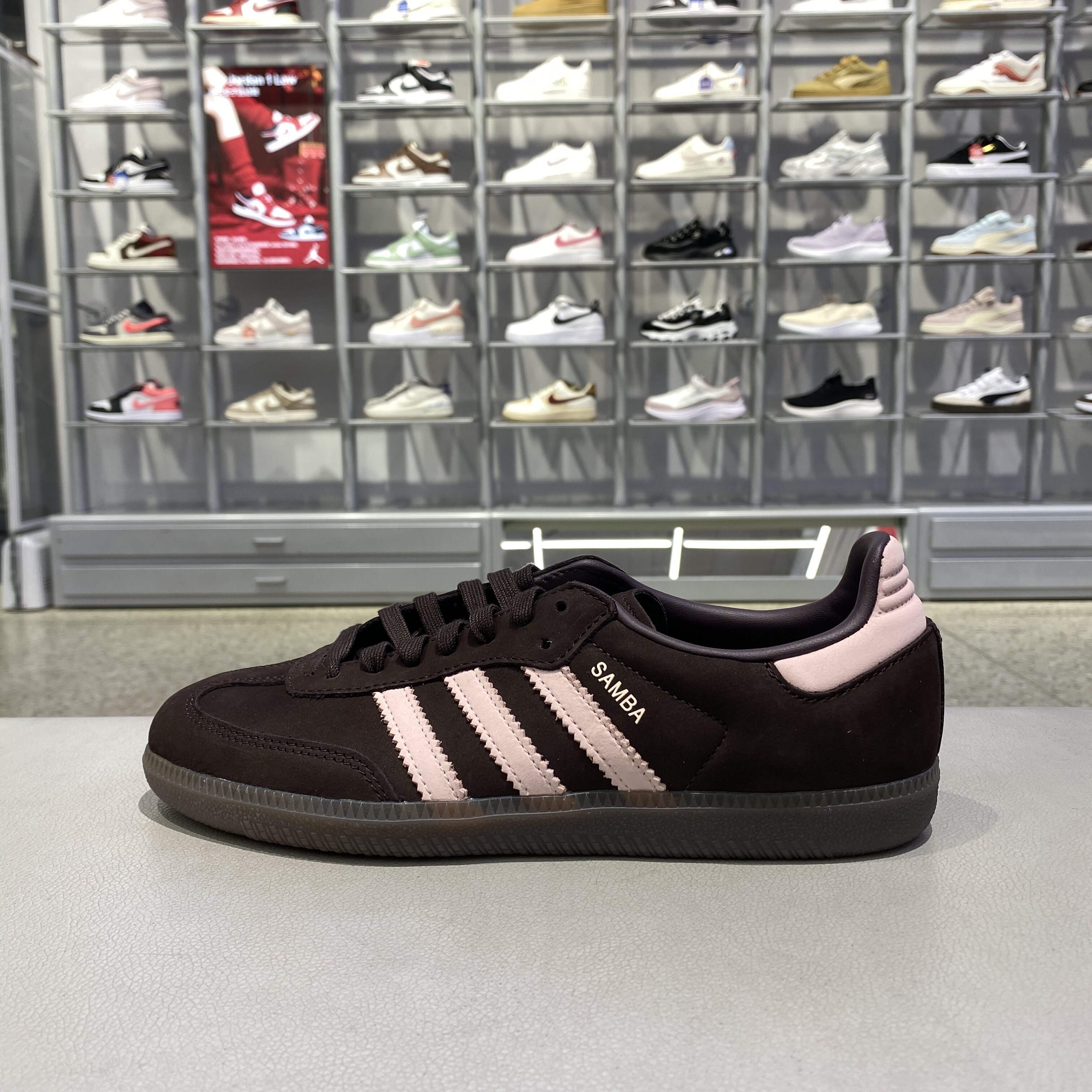 正品阿迪达斯ADIDAS三叶草女款低帮简约户外运动休闲板鞋IH9166 - 实物图