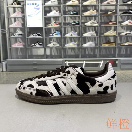 阿迪达斯ADIDAS三叶草男女款板鞋