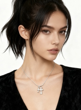 纯银镀白微镶十字架项链
