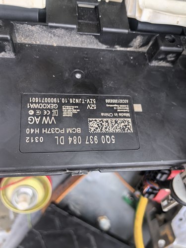 5Q0959084DL车身电脑