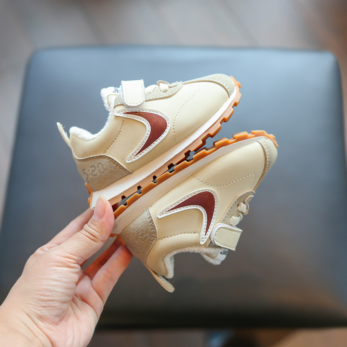 运动鞋保暖防滑舒适男宝女宝