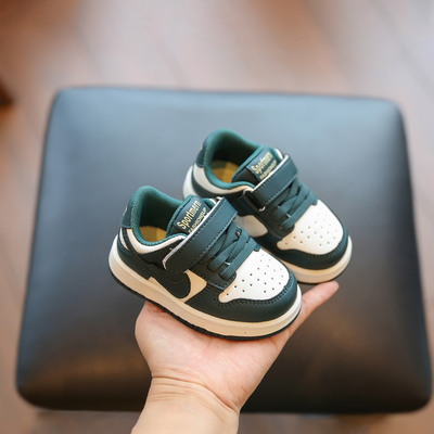 宝宝板鞋经典百搭软底学步鞋