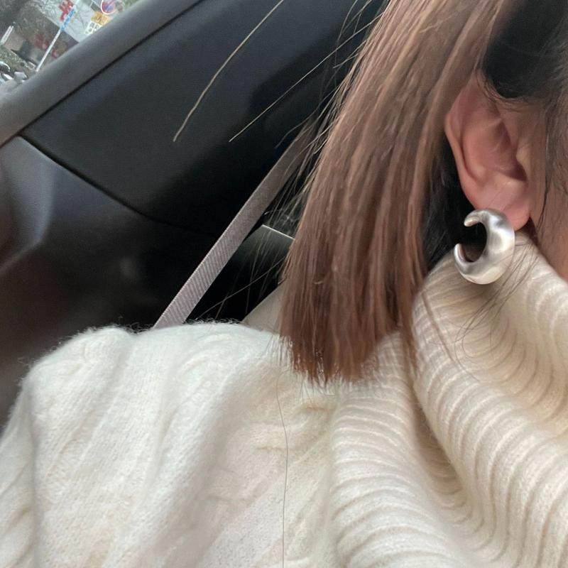 Hankes&Maray手工拉丝磨砂月亮耳环气质高级感金属银色银针耳钉女,饰品/流行首饰/时尚饰品新,耳环,淘宝优惠券,粉丝福利购,淘宝优惠卷