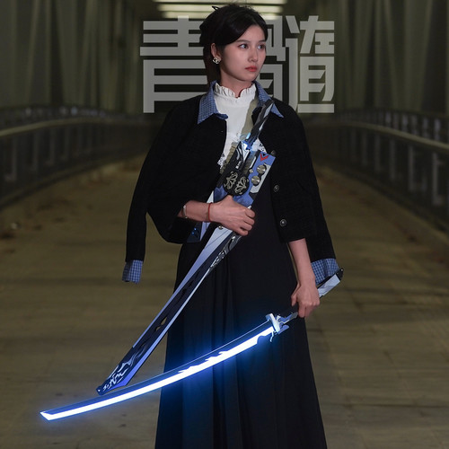 深红囚影Cosplay道具模型