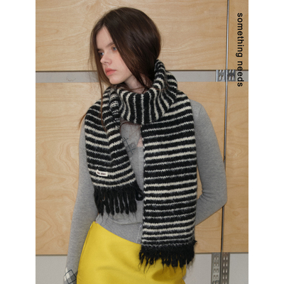 摆脱路人感时尚百搭条纹围巾