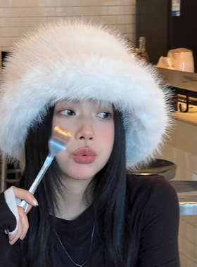 易梦玲同款~白色仿貂毛渔夫盆帽女冬季雪地氛围感保暖加厚毛绒帽