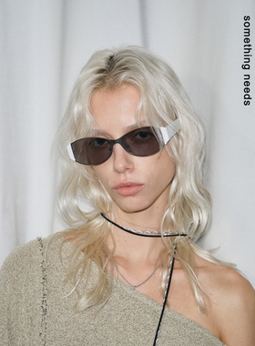 郑佰万 复古未来感墨镜女ins博主同款太阳镜遮阳个性辣妹眼镜情侣