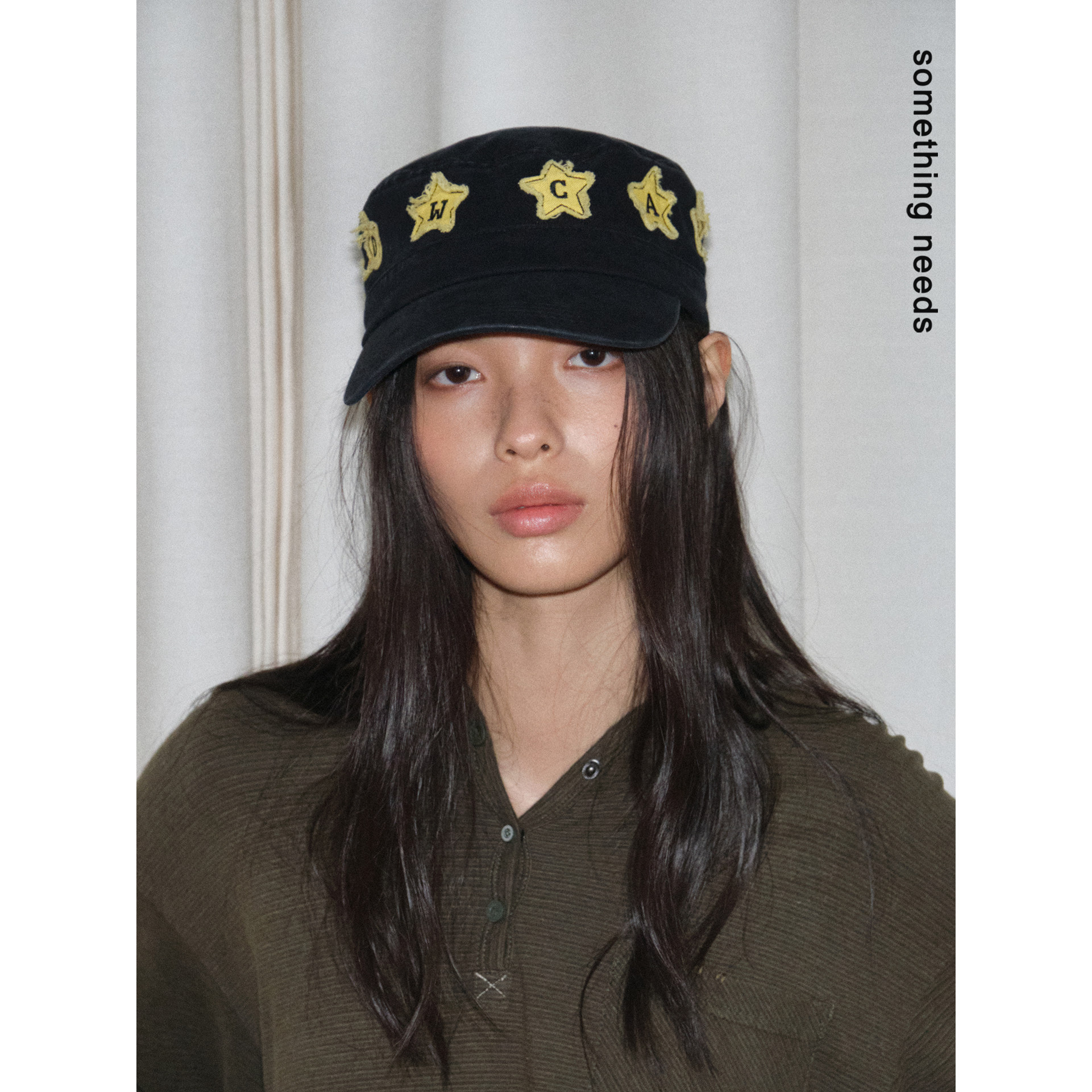 郑佰万潮物酷属 26时尚星星贴布个性棒球帽全棉百搭脸小鸭舌帽女