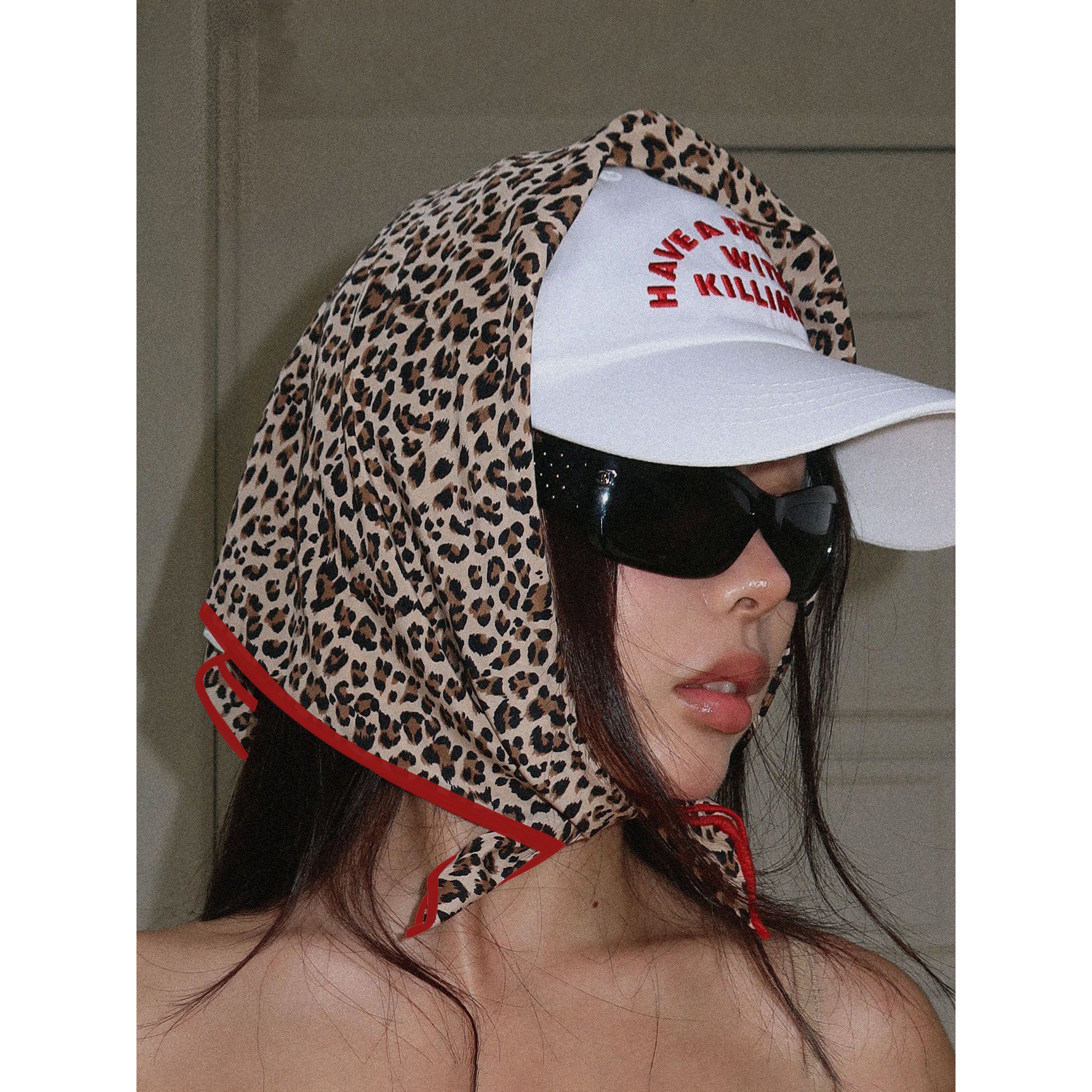 郑佰万 时髦精豹纹头巾女2025新款百搭丝巾高级感气质方巾飘带潮