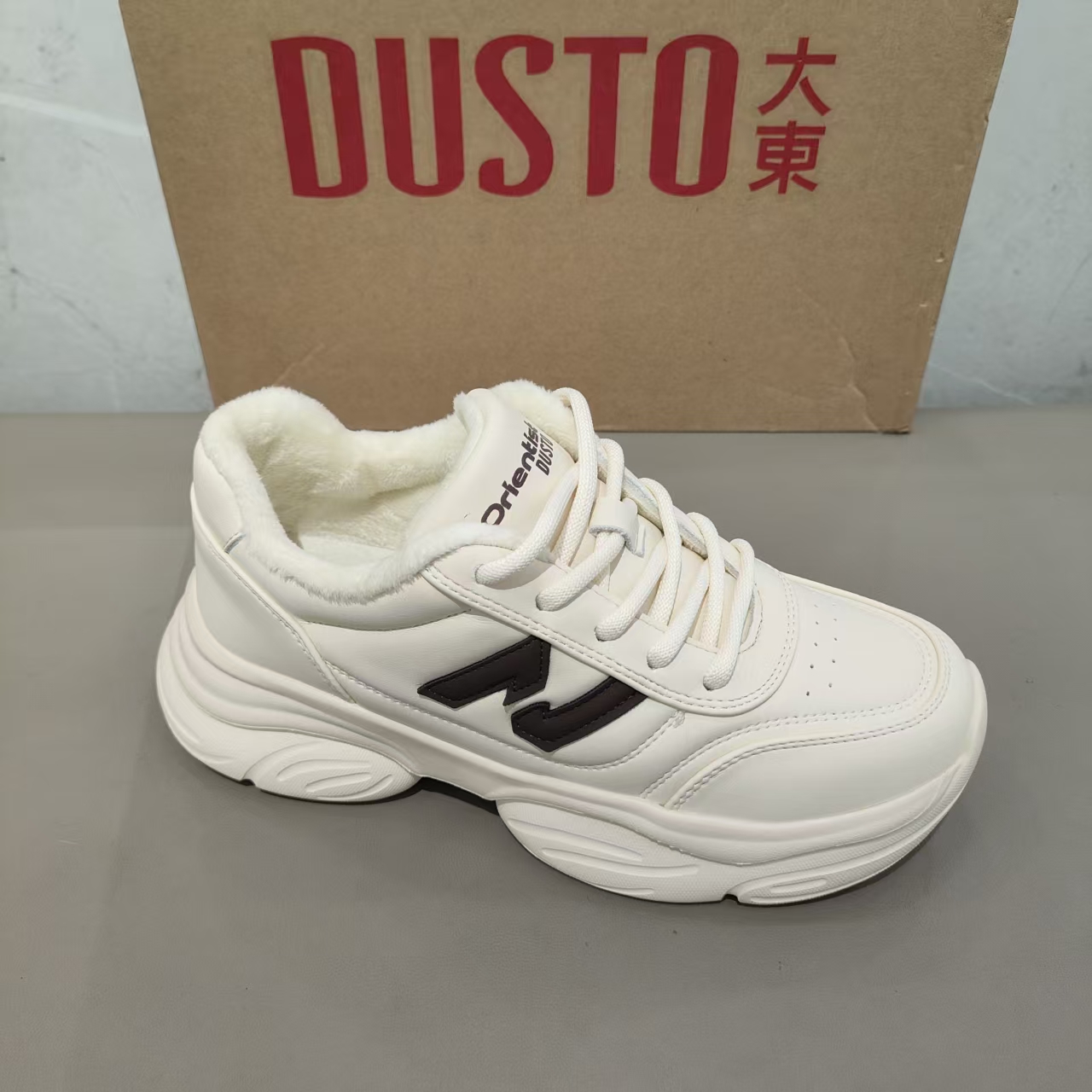 大东加绒老爹鞋女2025冬季新款时尚休闲运动鞋舒适轻巧百搭鞋1303