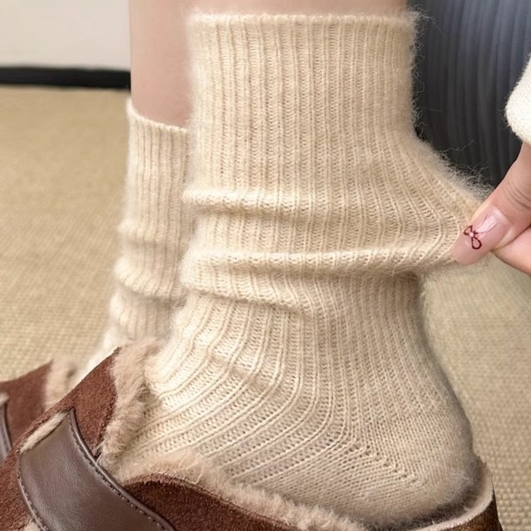 羊毛堆堆袜子女秋冬季美拉德中筒袜加厚保暖羊绒袜搭配勃肯鞋长袜