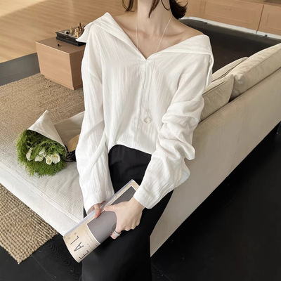 GRACETINAHOO春新正反两穿法式一字翻领暗纹肌理松弛衬衫CSA2116